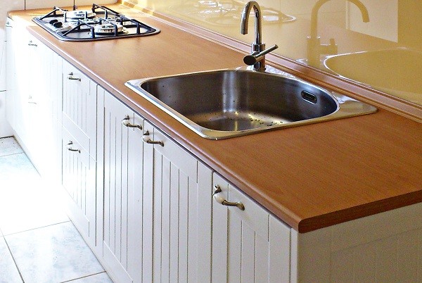 材質保養- DEOR德曜居家廚房、廚具、系統櫃、系統家具各種材質介紹，門板、檯面、五金保養